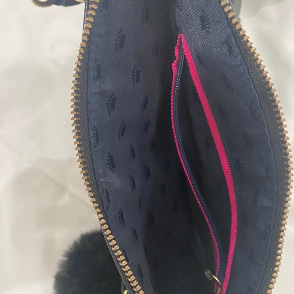 Juicy Couture crossbody bag! - Picture 3 of 3